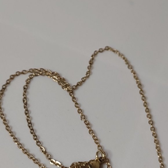 Clam Shell With Faux Pearl Pendant Necklace Adjustable 18 To 20 Inches Long - Picture 9 of 12